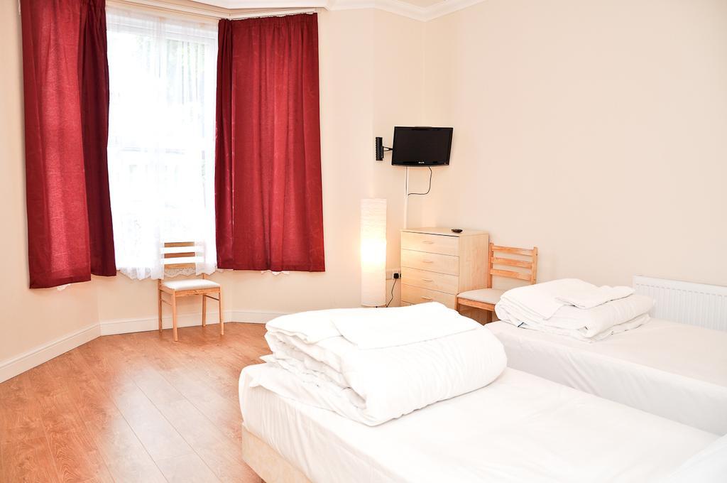 Central Park @ Finsbury Park London Room photo